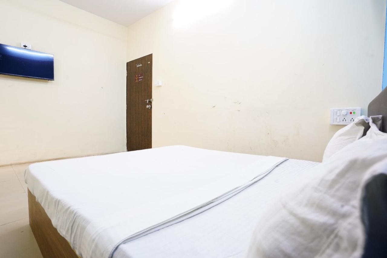 Hotel Nova Rooms Atlanta Shopping Surat Exterior foto