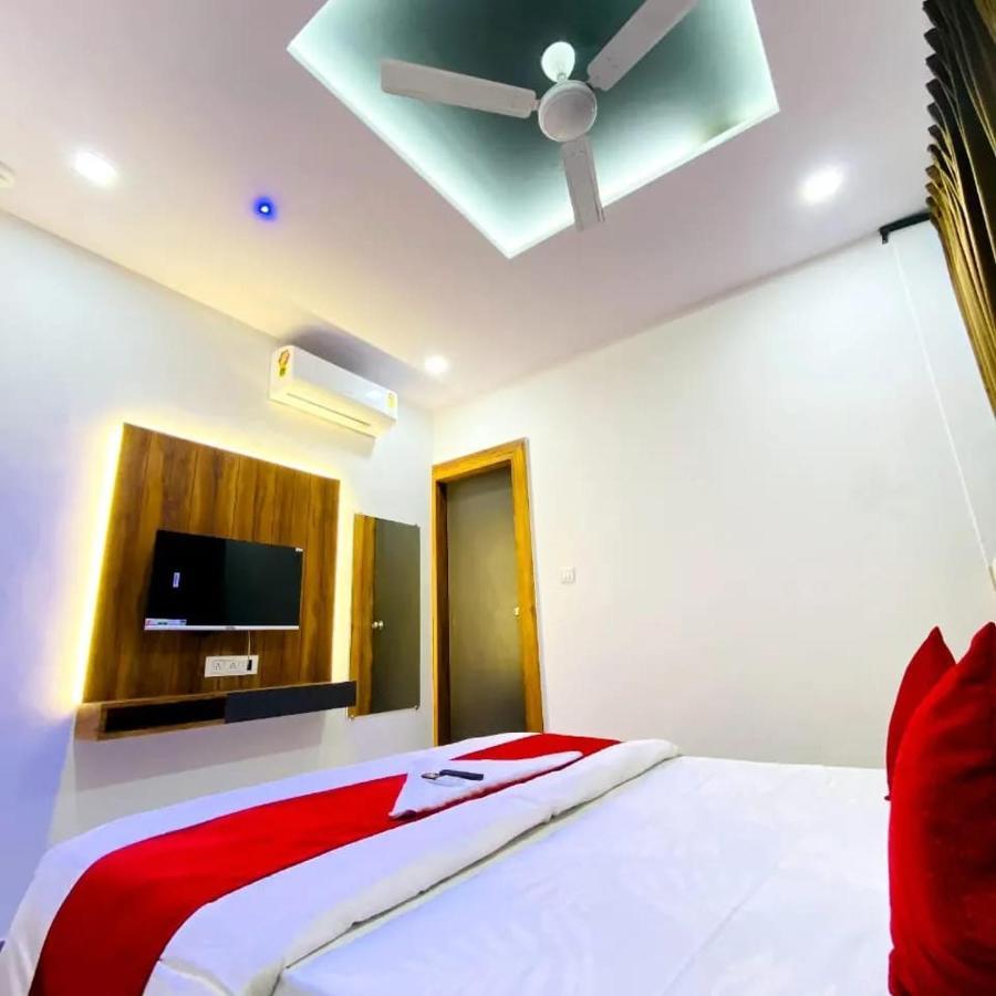 Hotel Nova Rooms Atlanta Shopping Surat Exterior foto
